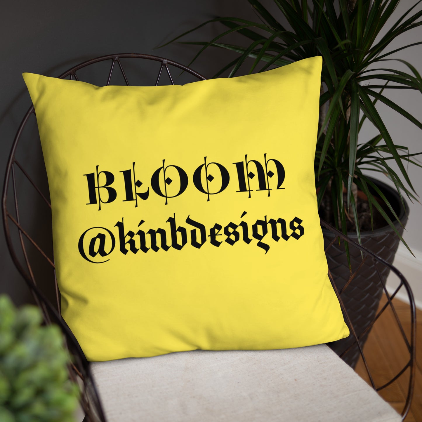 BLOOM Basic Pillow